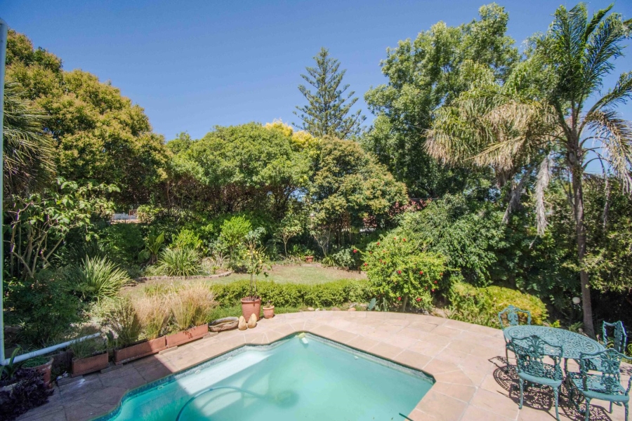 4 Bedroom Property for Sale in Heldervue Western Cape